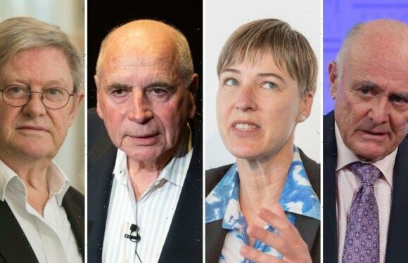 Top economists urge government to rethink stage three tax cuts