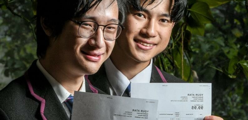 Twins with perfect ATARs say family support and love of study the key to VCE success