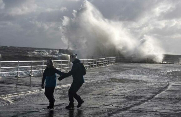 UK weather: Snow and ‘life-threatening’ floods to hit today as deadly US 'bomb cyclone' sparks chaos in Britain | The Sun