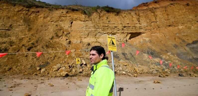 Warning issued for Great Ocean Road beaches this summer