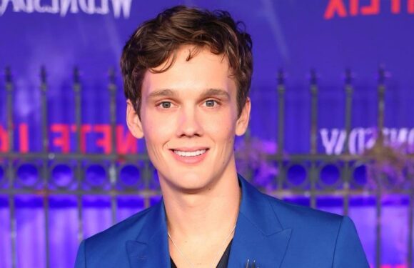 What We Know About "Wednesday" Star Hunter Doohan's Love Life