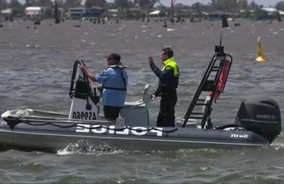 Windy conditions hamper search for missing teen at Lake Mulwala