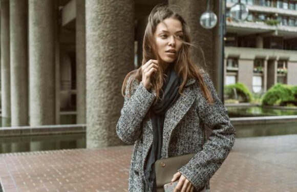 17 French Girl-Approved Tweed Jackets That Are So Trendy