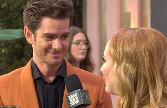 Andrew Garfield Gets Flirty in Viral Golden Globes Interview
