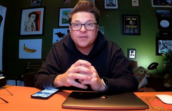 Average adult reckons they could only last five hours without their mobile phone