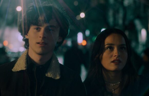 Chase Sui Wonders & Wyatt Oleff’s ‘City on Fire’ Series Adaptation Gets Premiere Date