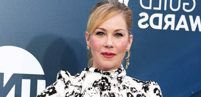 Christina Applegate Attends Her 1st Awards Show Since MS Diagnosis