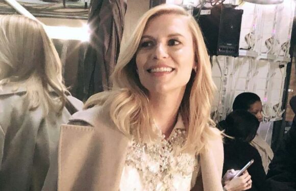 Claire Danes Admits Her Pregnancy Wasn’t Planned as She Debuts Baby Bump at Golden Globes 2023