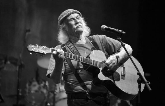 David Crosby, Byrds and Crosby, Stills & Nash Co-Founder, Dies at 81