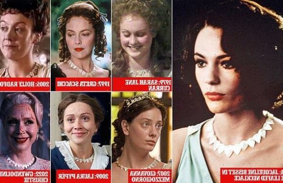 Eagle-eyed viewers spot lavish silver-leafed necklace 'hand-me-down'