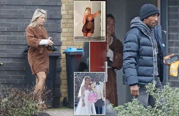 Ex-England striker Defoe 'dating model after marriage collapses'