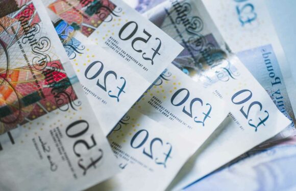 Exact date in January thousands need to apply for up to £300 in free cash | The Sun