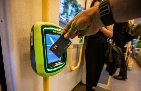 Failure to upgrade Myki system left travellers unable to use credit cards