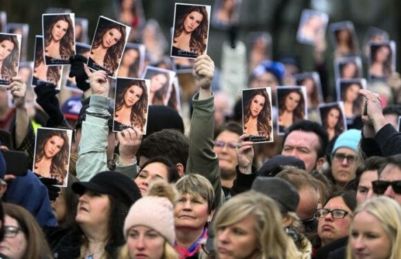 Friends and family mourn Lisa Marie Presley at Graceland