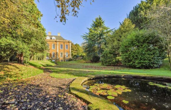 Inside mansion once owned by Princess Diana's family as it goes up for sale for £995,000 | The Sun