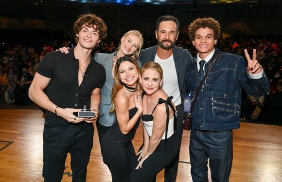 Inside the Love Lives of the "Wolf Pack" Series Cast