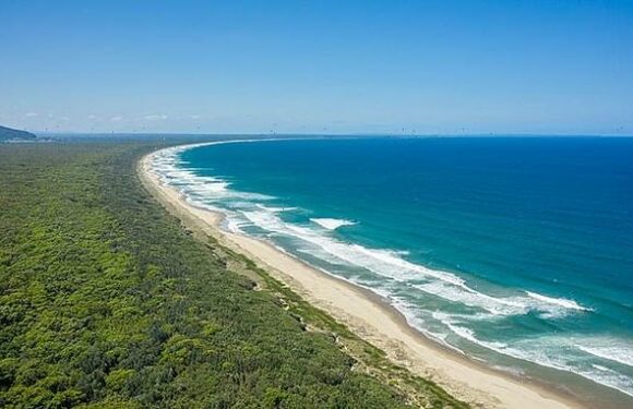 Irishman drowns while trying to save daughter on beach in Australia