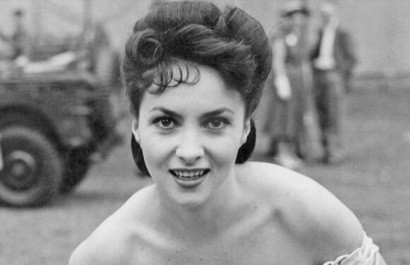 Italian Actress Gina Lollobrigida Dead at 95