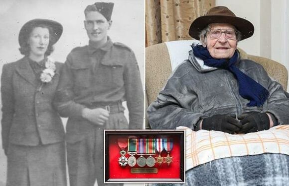 Ivor Gardner forced to keep warm this winter by wearing oven gloves