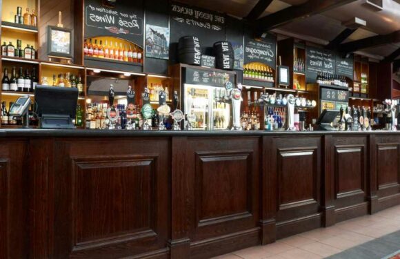 I'm a single mum – I went on my first date in three years and ended up in tears in Wetherspoons, I'm gutted | The Sun