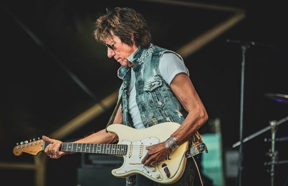 Jeff Beck, One of the Guitar Masters of the Rock Era, Dies at 78