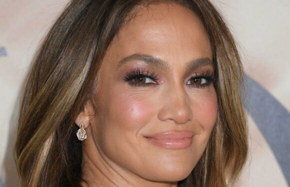 Jennifer Lopez’s multi-coloured ‘unicorn’ hair is a work of art