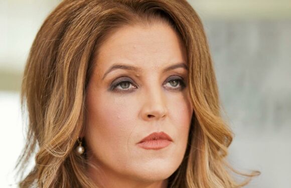 Lisa Marie Presley Suffers Cardiac Arrest, Rushed to Hospital: Reports