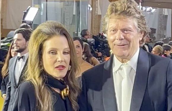 Lisa Marie Presley Taking Opioids, Lost 40-50 Lbs. Weeks Before Death