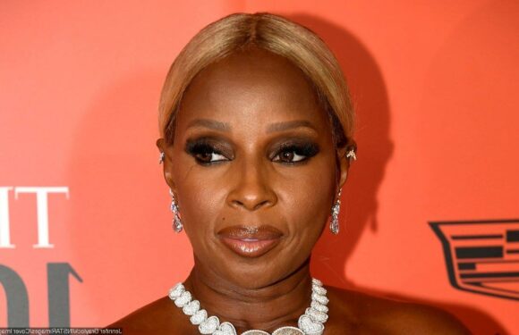 Mary J. Blige Dishes on Morning Mantra to Get Her Life and Head Together