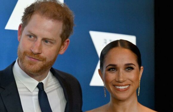 Meghan Markle’s ‘silent command’ to ’stop Harry talking’ exposed