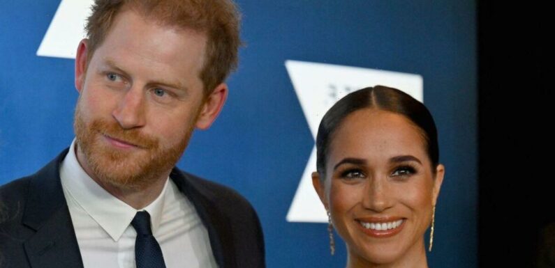 Meghan Markle’s ‘silent command’ to ’stop Harry talking’ exposed