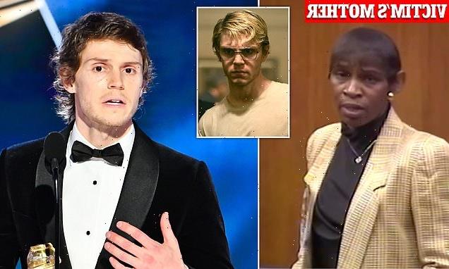 Mother of one of Dahmer's victims slams Evan Peters' Golden Globes win