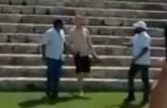 Polish man clubbed over the head for climbing steps of a Mayan temple