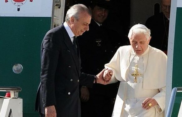 Pope Benedict resigned after being plagued by insomnia, letter reveals