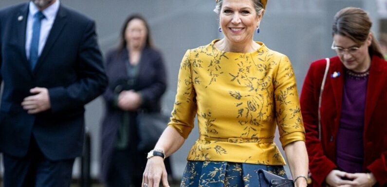 Queen Máxima likes to wear her orange engagement ring on both hands