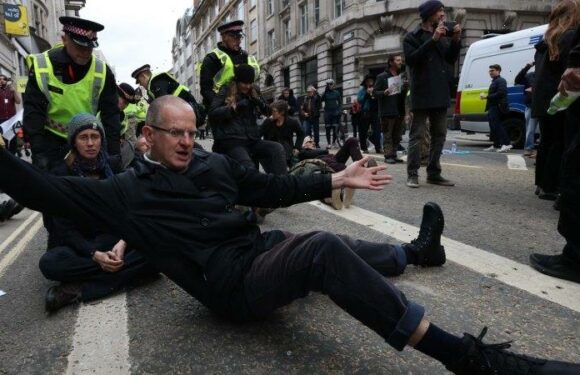 Setting aside the superglue, Extinction Rebellion UK flags tactical shift