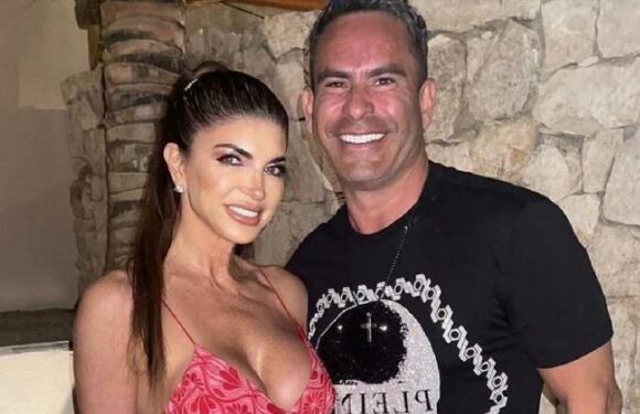 Teresa Giudice’s Husband Reacts To Rumors He Gifted Her Girls Fake Cartier