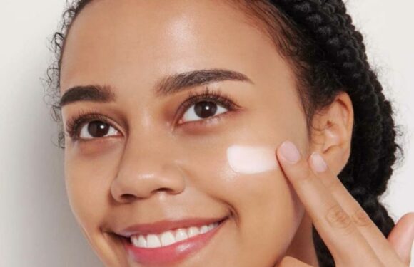 This ‘Magical’ & Under-$20 Collagen-Packed Face Cream Is Said to Provide ‘Over 100 Hours of Lasting Moisture’