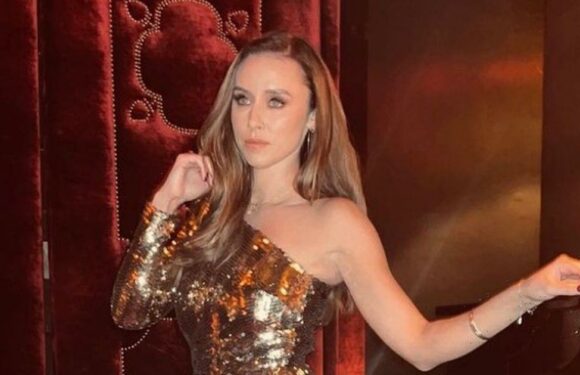 Una Healy and boxer David Haye fuel romance rumours as they hold hands in holiday snap
