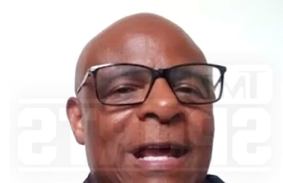 Warren Moon Calls Kyler's Contract Clause 'Embarrassing,' 'Slap In Face' To Black QBs