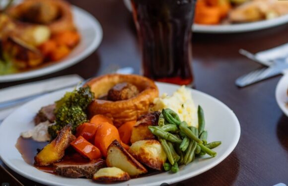 Woman furious after chef did unusual thing before handing over husband’s roast – but does she have a point? | The Sun