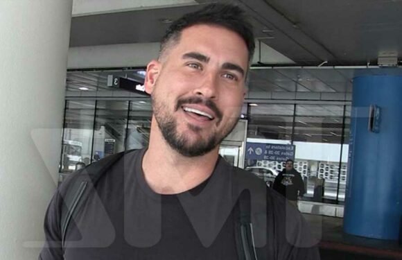'Bachelorette' Star Josh Murray Pumped for New Senior 'Bachelor' Show