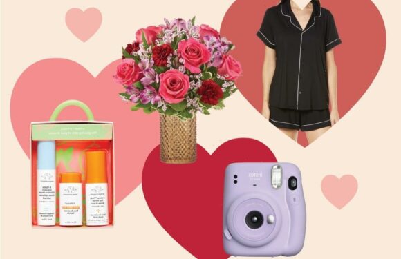 12 Valentine's Day Gifts Moms Will Love