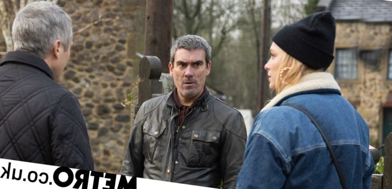 Amy hatches a plan to take Kyle away from dangerous Cain for good in Emmerdale