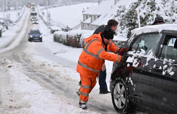 Arctic ‘surge’ could dump wall of snow on UK as maps show -10C freeze