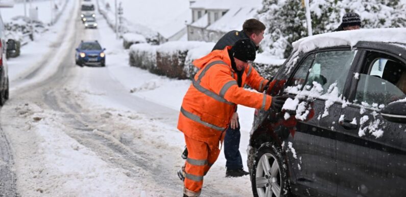 Arctic ‘surge’ could dump wall of snow on UK as maps show -10C freeze