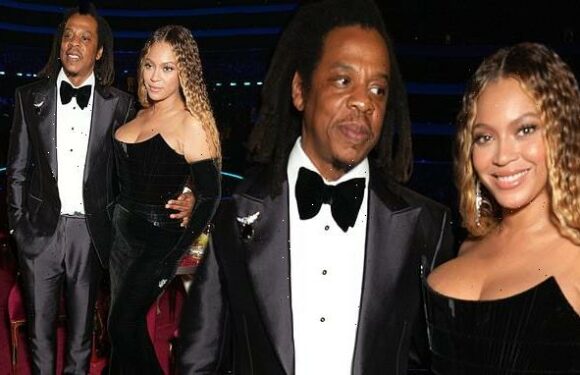 Beyonce stuns in black gown with Jay-Z after losing Album of the Year