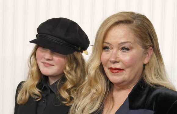 Christina Applegate poses with FU MS cane in farewell to awards shows
