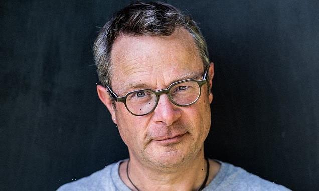 Couples should buy local flowers, Hugh Fearnley-Whittingstall says