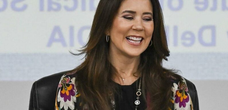 Crown Princess Mary dons Paisley coat with £4,200 gold ring